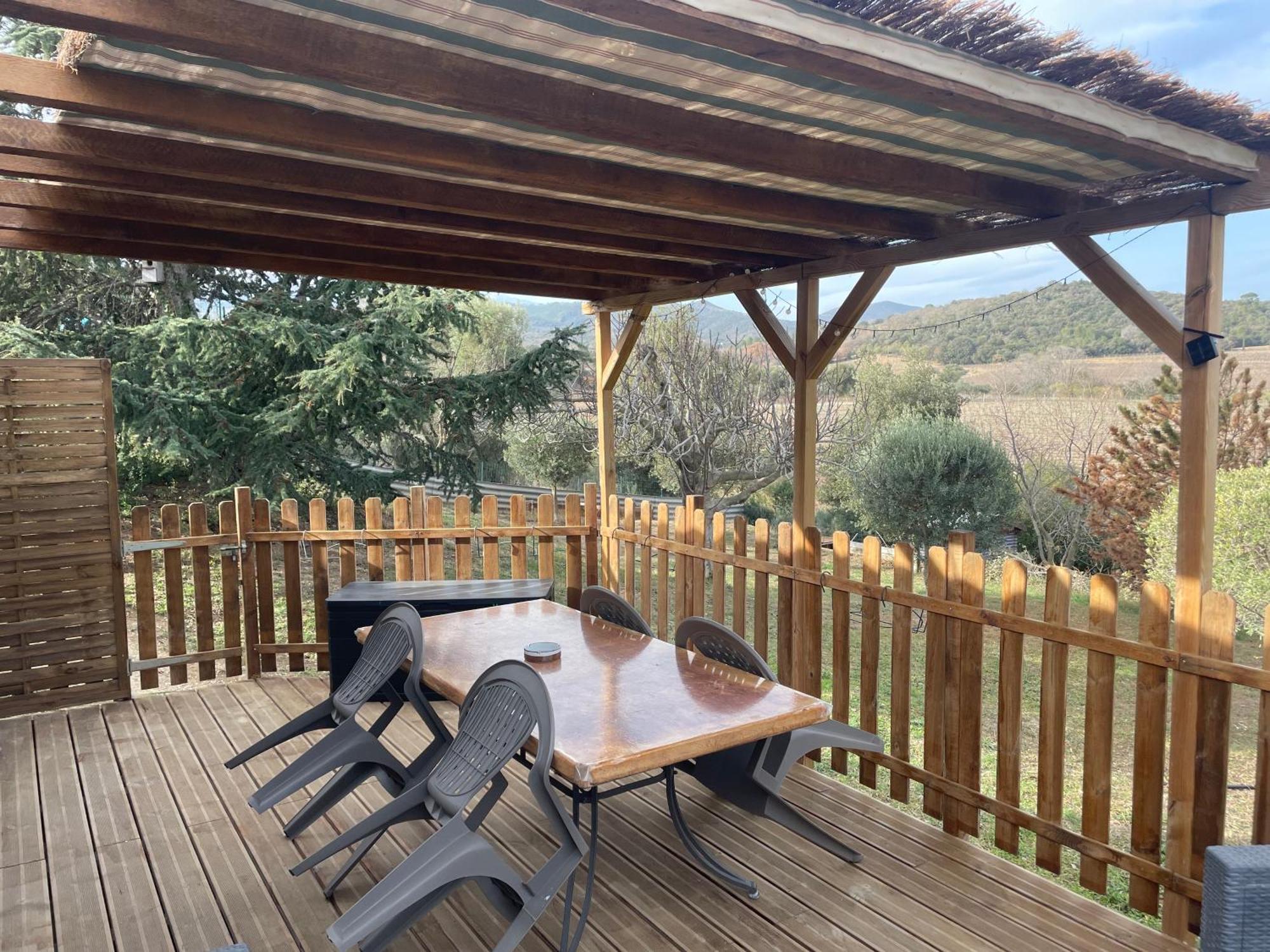 Gite De L'Auxineill Castelnou 外观 照片